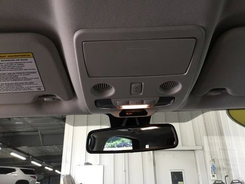 Used 2021 Ford EcoSport SES image 32