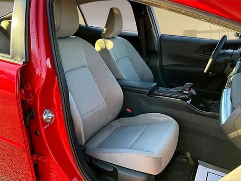 Used 2024 Toyota Prius LE image 25