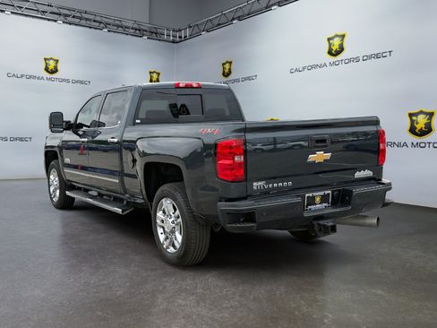 Used 2018 Chevrolet Silverado 2500 High Country w/ Duramax Plus Package AWD/4WD image 3