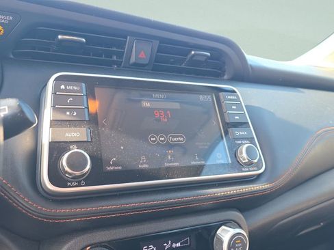 Used 2019 Nissan Kicks SR image 25