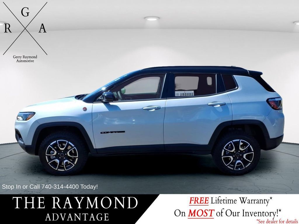 Used 2026 Jeep Compass Trailhawk AWD/4WD image 6