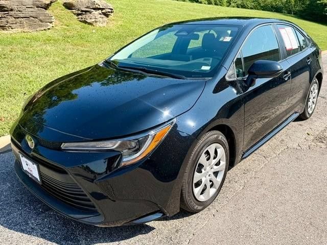 Certified 2026 Toyota Corolla LE FWD image 2