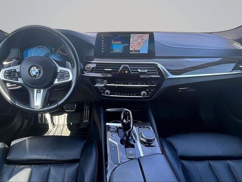 Used 2019 BMW 540i xDrive w/ M Sport Package image 7