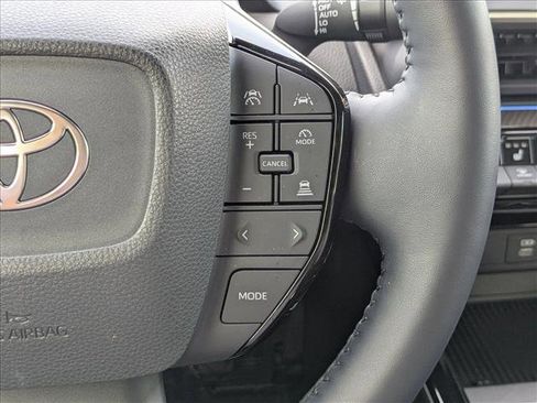 Used 2024 Toyota Prius XLE image 15