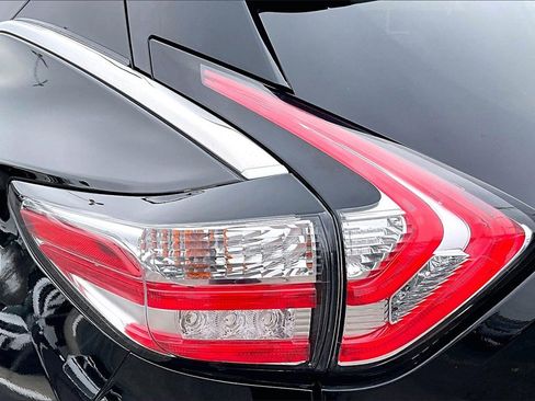 Used 2018 Nissan Murano Platinum w/ Cargo Package image 30