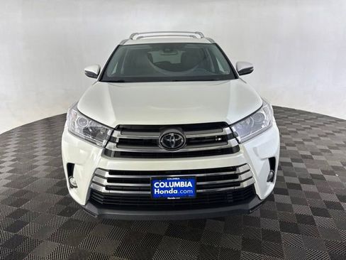Used 2017 Toyota Highlander Limited w/ Protection Package #3 AWD/4WD image 2