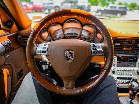 Used 2007 Porsche 911 Carrera S RWD image 17