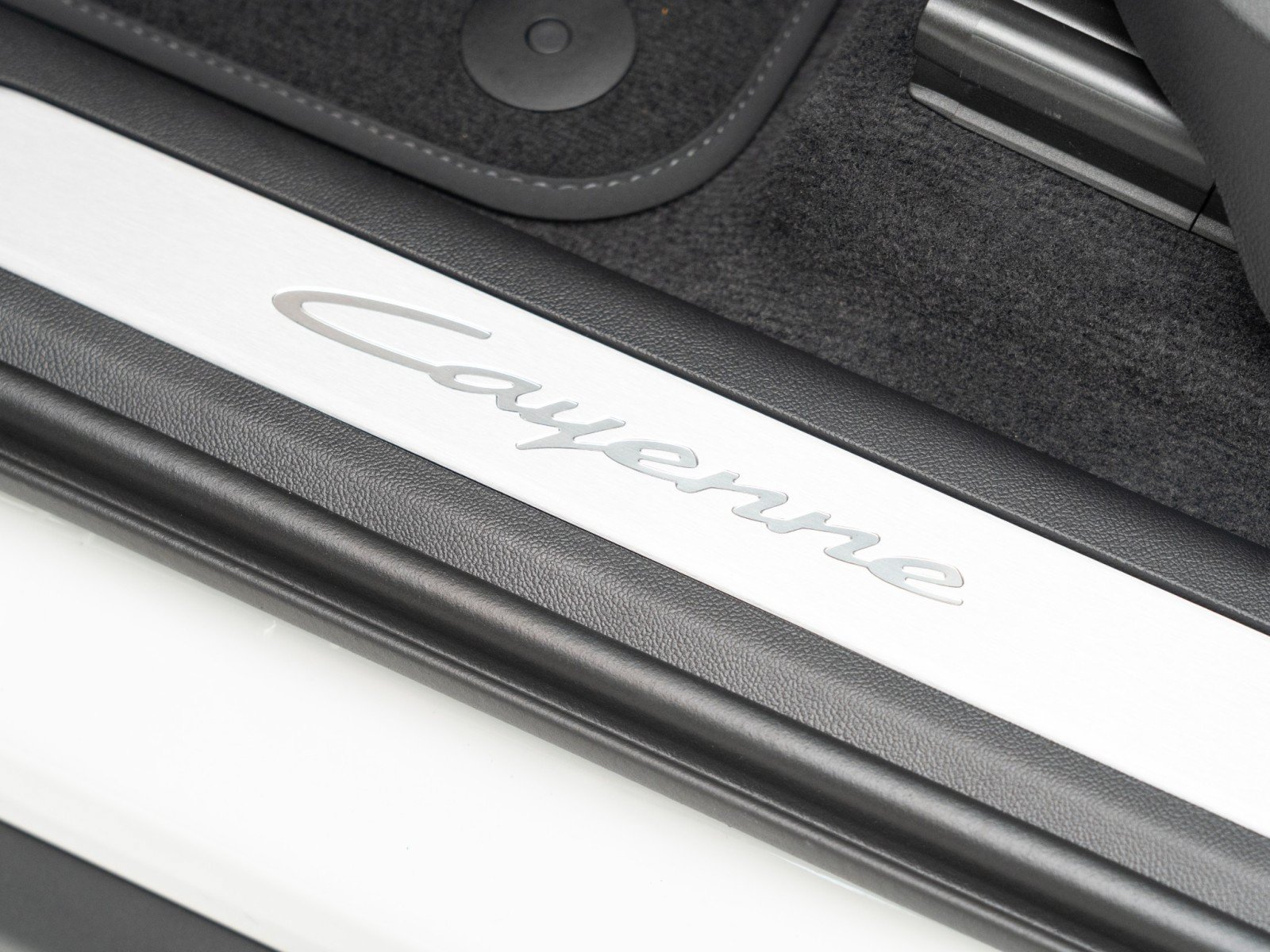 Certified 2026 Porsche Cayenne Coupe AWD/4WD image 14