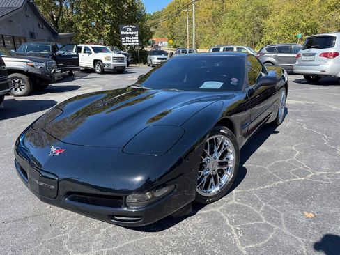 Used 1998 Chevrolet Corvette Coupe w/ Memory Pkg image 1