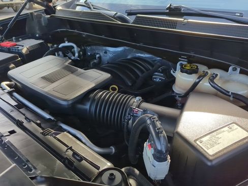 Used 2020 Chevrolet Silverado 1500 Custom w/ Custom Value Package image 36