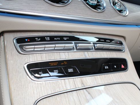 Used 2023 Mercedes-Benz E 450 Cabriolet image 90
