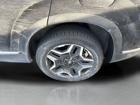 Used 2023 Hyundai Santa Fe Limited image 16