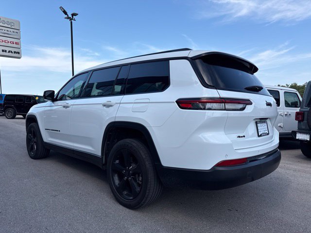 Used 2023 Jeep Grand Cherokee L Altitude AWD/4WD image 4