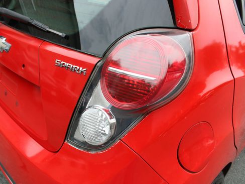 Used 2014 Chevrolet Spark LT image 24
