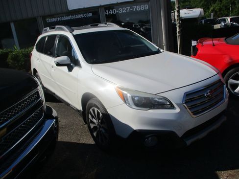 Used 2015 Subaru Outback 2.5i Limited AWD/4WD image 1