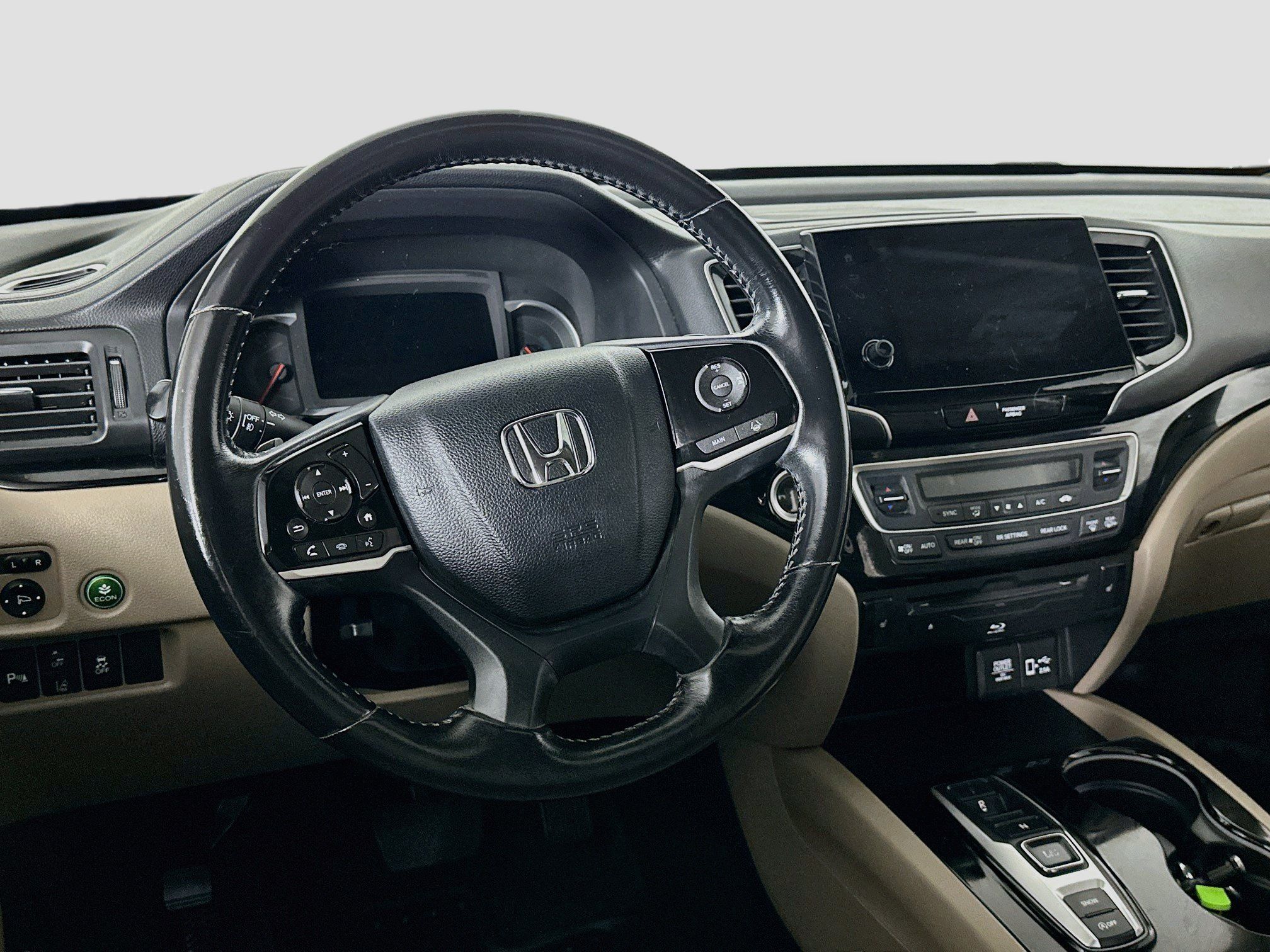 Used 2019 Honda Pilot Touring image 17