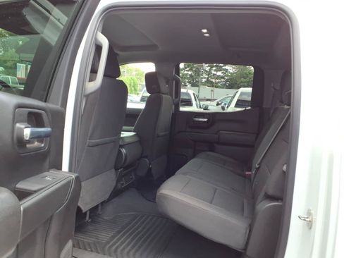 Used 2023 Chevrolet Silverado 1500 Custom AWD/4WD image 16
