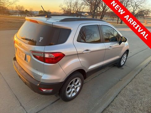 Used 2019 Ford EcoSport SE w/ SE Convenience Package image 3