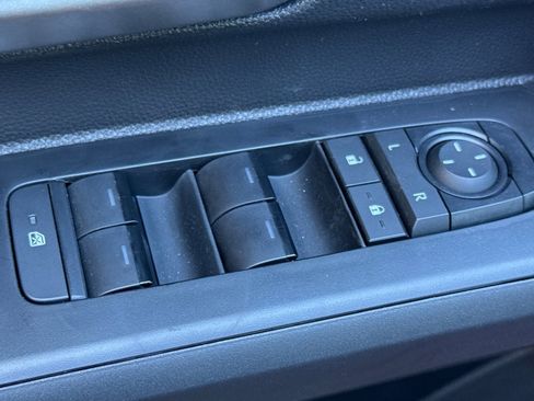 Certified 2025 Toyota Tacoma Limited image 15