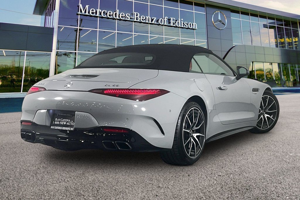 Certified 2022 Mercedes-Benz SL 55 AMG 4MATIC image 10