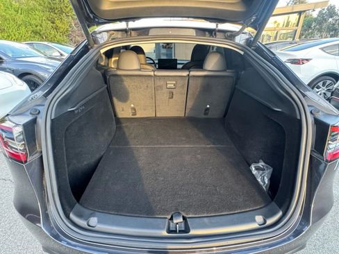 Used 2024 Tesla Model Y Long Range AWD/4WD image 44