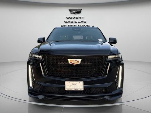 Used 2023 Cadillac Escalade ESV V w/ LPO, ONYX Package image 2