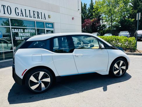 Used 2015 BMW i3 RWD image 4