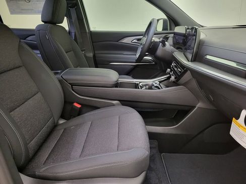 New 2026 Chevrolet Traverse LT w/ Driver Confidence Package image 35