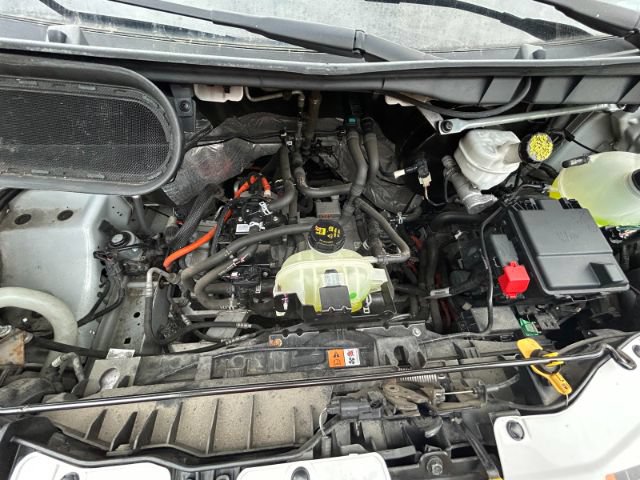 Used 2022 Ford E-Transit 148 High Roof Extended RWD image 41