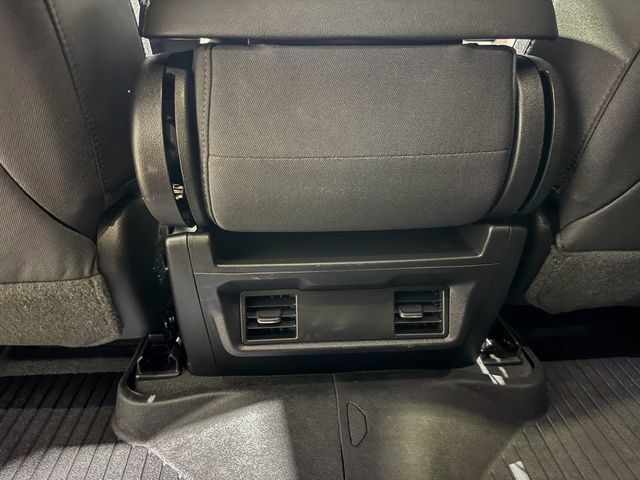 Used 2023 Chevrolet Silverado 2500 LT AWD/4WD image 21