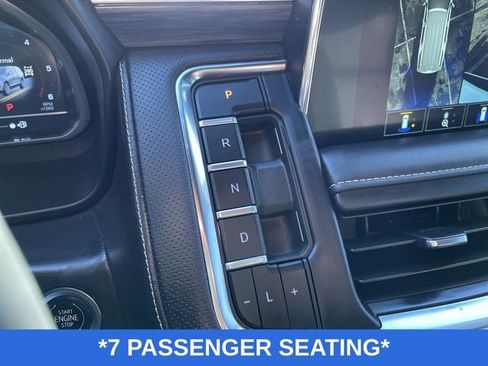 Used 2023 GMC Yukon XL SLT image 16