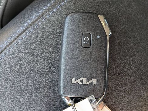 Used 2023 Kia Seltos S w/ Navigation Package AWD/4WD image 38