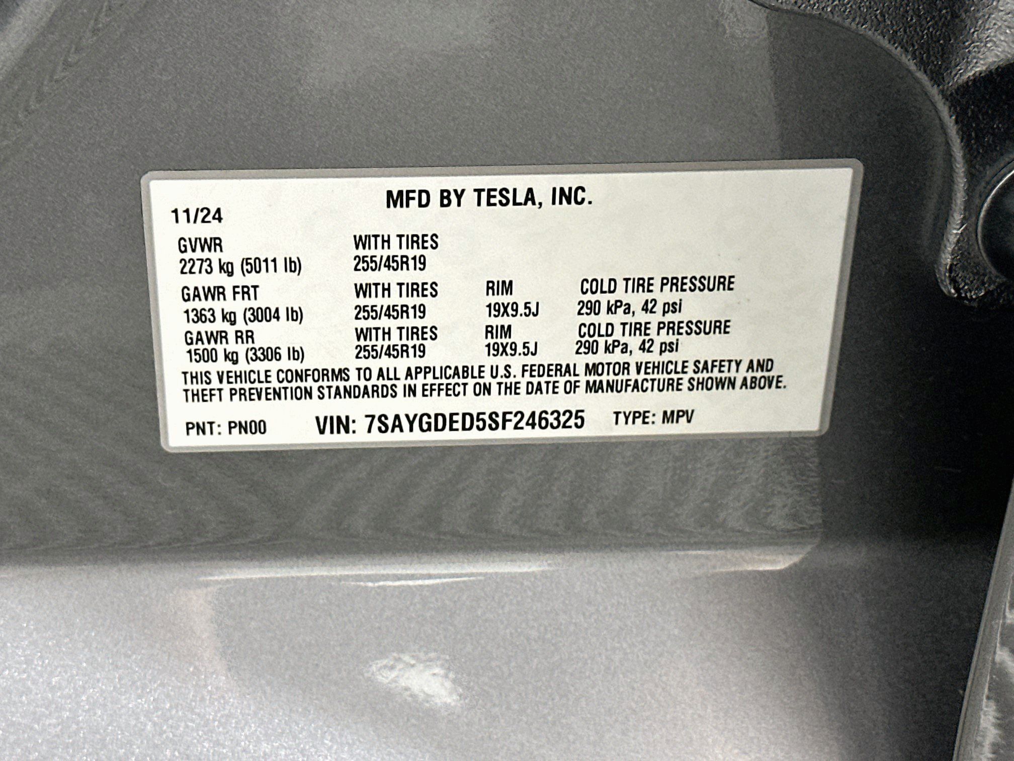 Used 2025 Tesla Model Y Long Range RWD image 12
