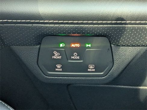 New 2026 Volkswagen Atlas SE image 23