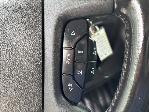 Used 2022 Chevrolet Express 2500 w/ Driver Convenience Package RWD image 19