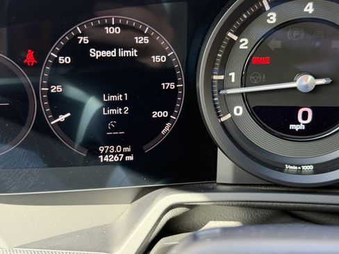 Certified 2021 Porsche 911 Targa 4S image 35