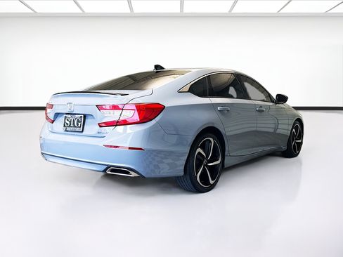 Used 2022 Honda Accord Sport image 4