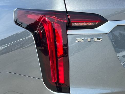 Used 2022 Cadillac XT6 Premium Luxury w/ Technology Package image 27