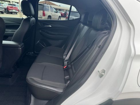 Used 2025 Buick Encore GX Preferred image 25