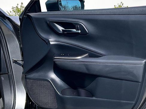 Used 2023 Toyota Crown Platinum image 24