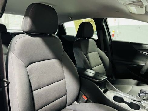 Used 2023 Chevrolet Malibu LT image 34