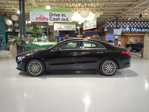 Used 2022 Mercedes-Benz CLA 250 4MATIC image 11