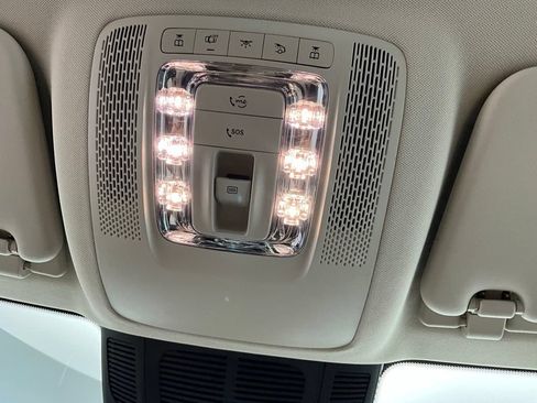 Used 2024 Mercedes-Benz GLS 450 4MATIC image 16