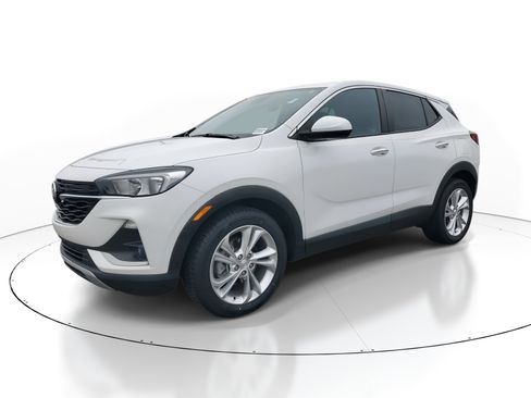 Used 2023 Buick Encore GX Preferred image 3