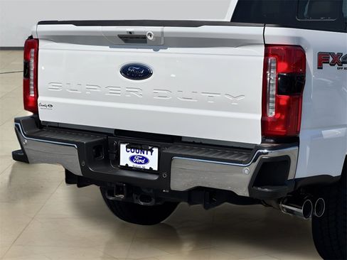 Used 2023 Ford F250 Lariat w/ Chrome Package image 50