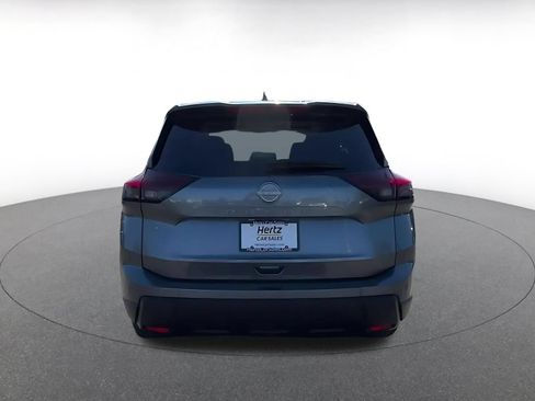 Used 2025 Nissan Rogue SV FWD image 12