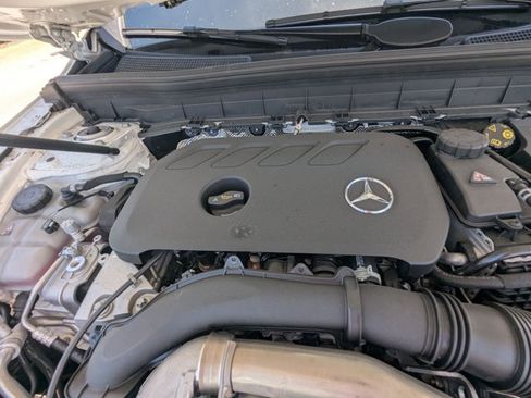 Used 2026 Mercedes-Benz GLB 250 image 15