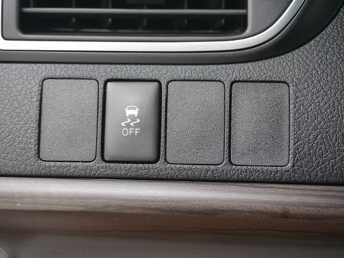 Used 2016 Toyota Camry LE FWD image 21