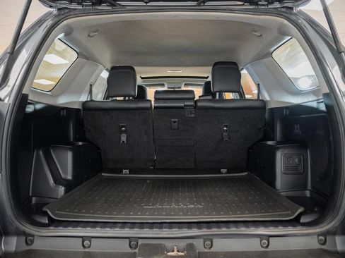 Used 2019 Toyota 4Runner Limited AWD/4WD image 8