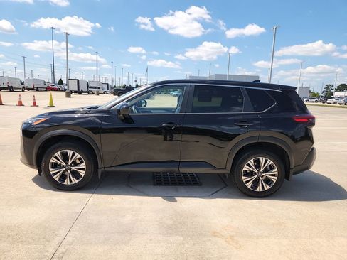 Certified 2023 Nissan Rogue SV AWD/4WD image 8